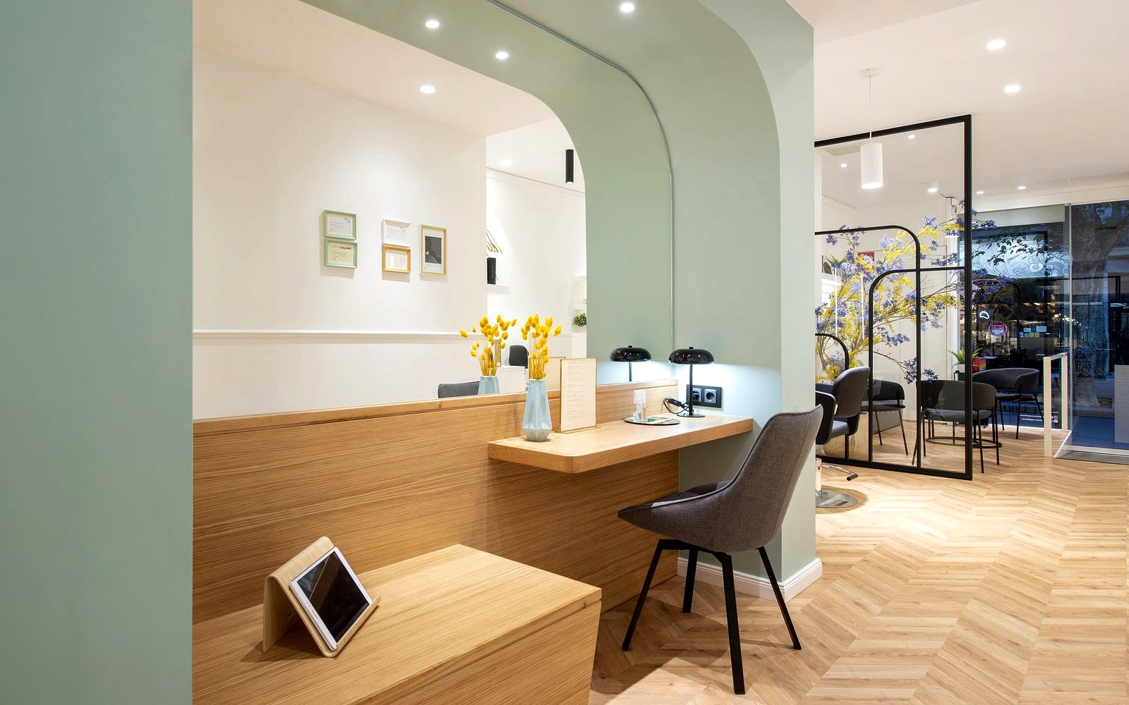 Recepción del salón Raffel Pagès Essence en Poblenou